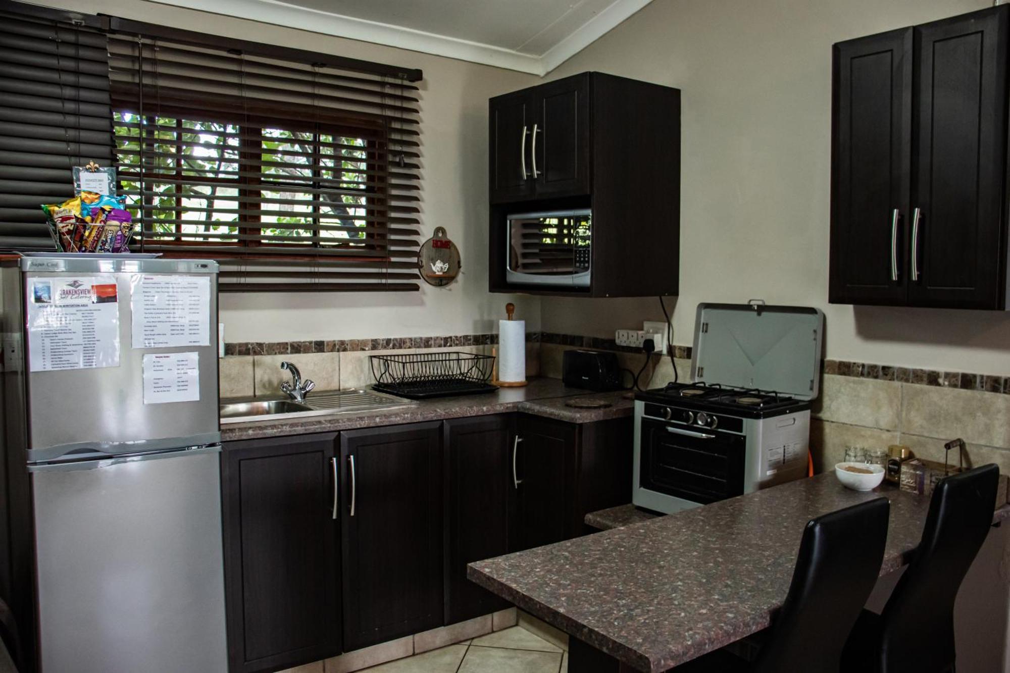 Drakensview Self Catering Apartment Уинтъртън Екстериор снимка
