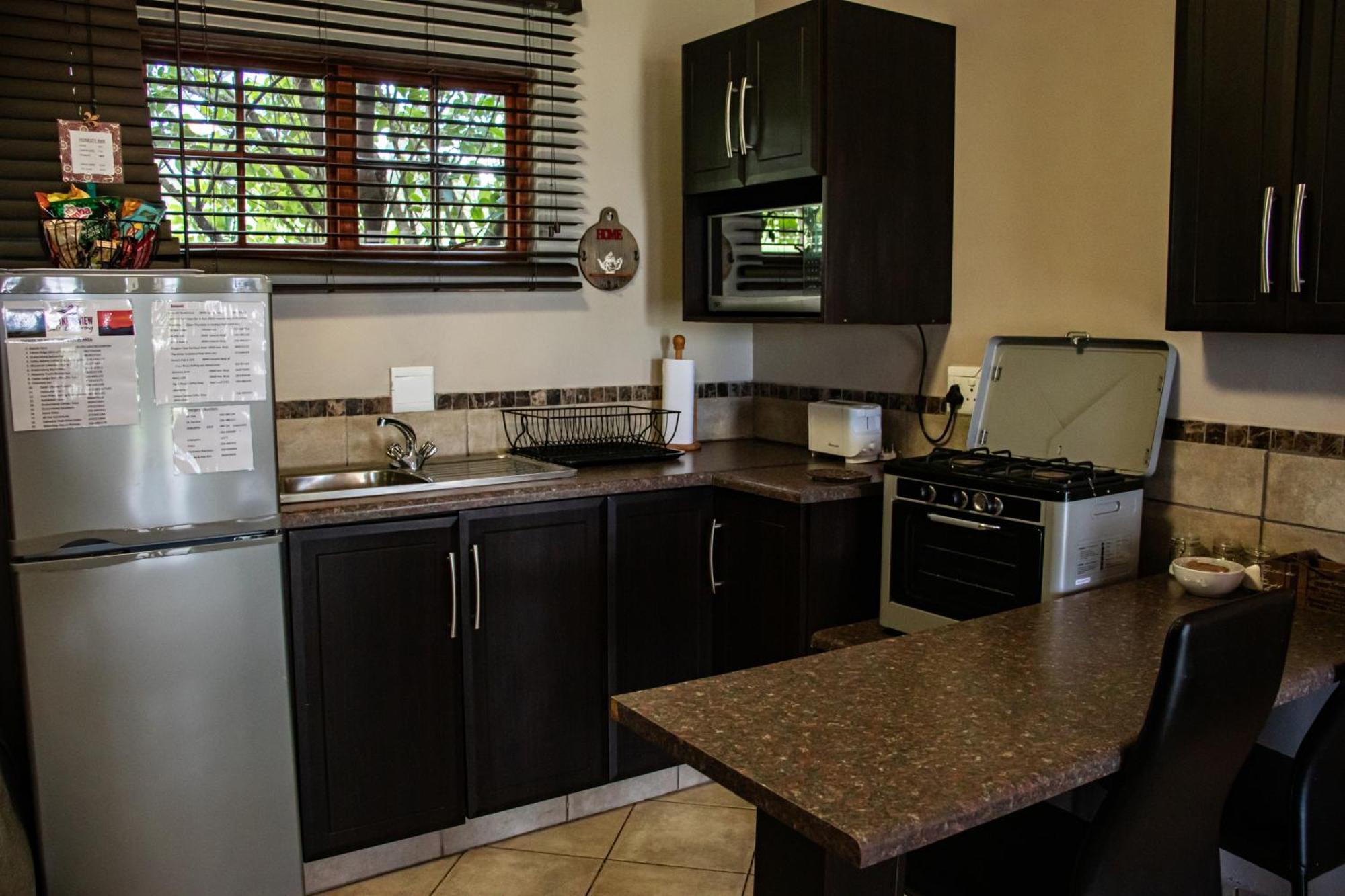 Drakensview Self Catering Apartment Уинтъртън Екстериор снимка